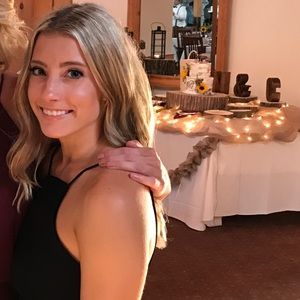 Meet your Posher, Becca